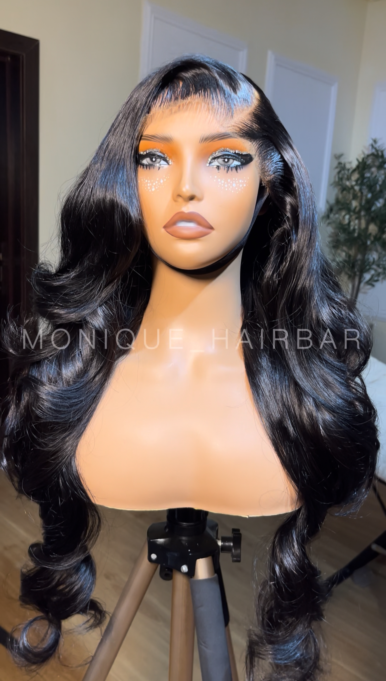 GLUELESS WIG CUSTOMIZATION CLASS - Image 2